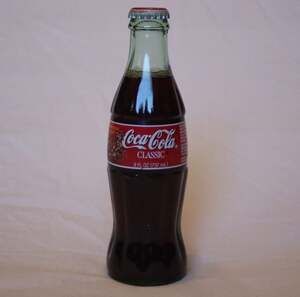 1998 Coca-Cola Classic 8 oz Christmas Santa with Reindeer Collectible Bottle